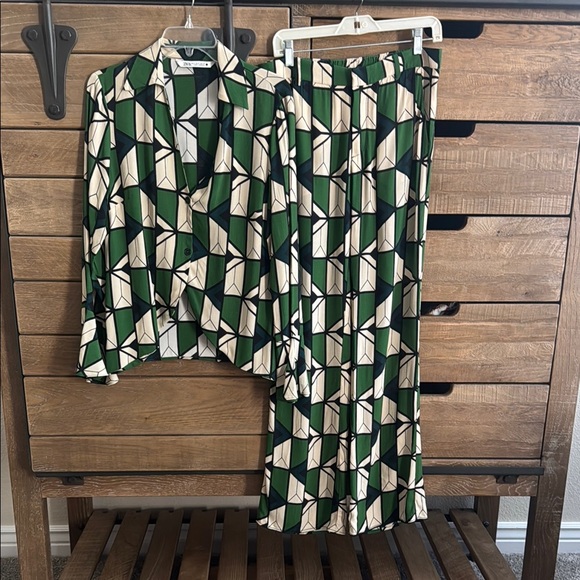 Zara Pants - Zara Geometric Green and Cream Women's Pants Co-ord Jumpsuit